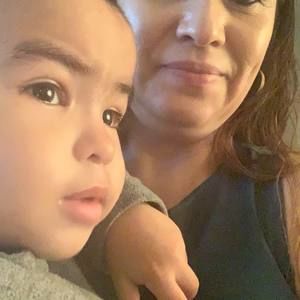 Meet your Posher, Emmita